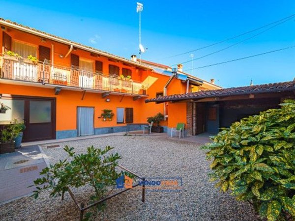 casa indipendente in vendita a Villafranca Piemonte