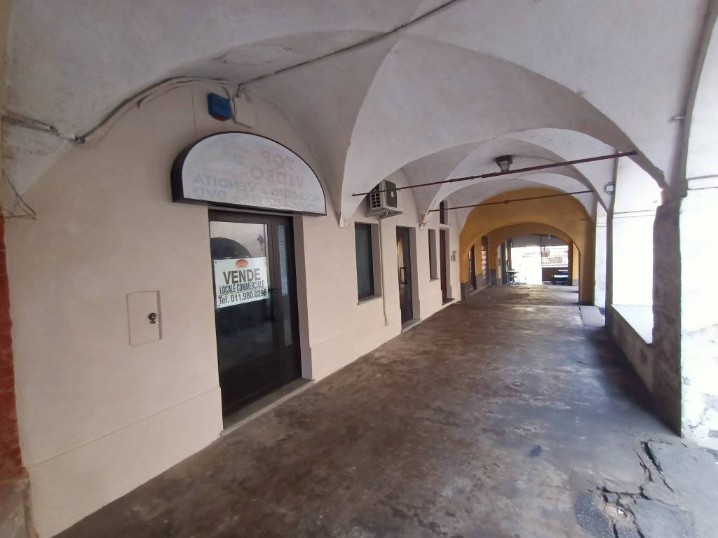 ufficio in vendita a Villafranca Piemonte