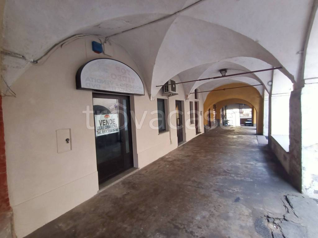 ufficio in vendita a Villafranca Piemonte