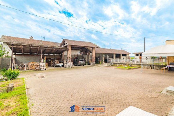 casa indipendente in vendita a Villafranca Piemonte