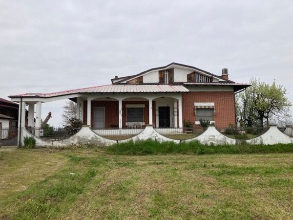 casa indipendente in vendita a Villafranca Piemonte