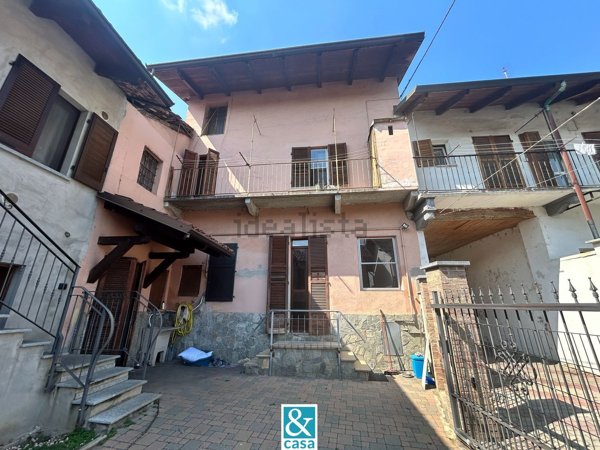 casa indipendente in vendita a Villafranca Piemonte