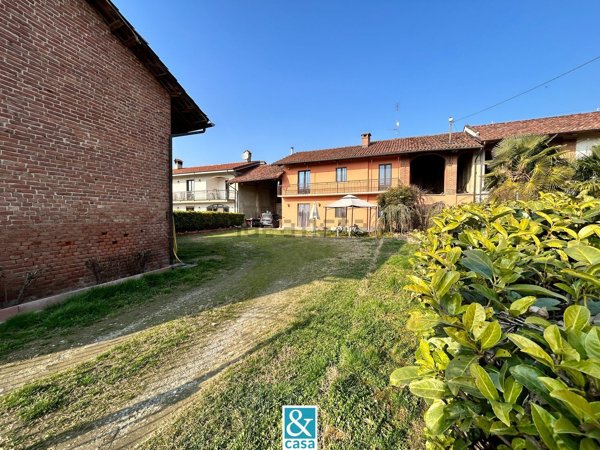 casa indipendente in vendita a Villafranca Piemonte