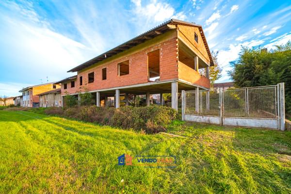 casa indipendente in vendita a Villafranca Piemonte