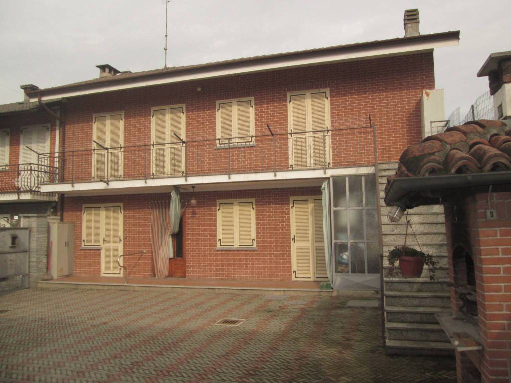 casa indipendente in vendita a Villafranca Piemonte
