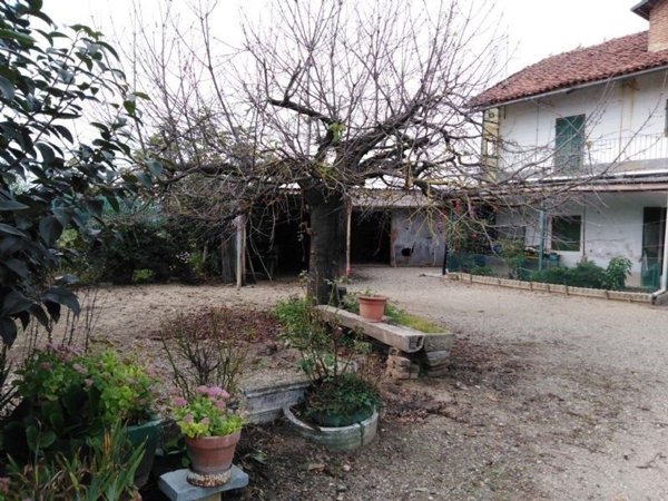casale in vendita a Villafranca Piemonte