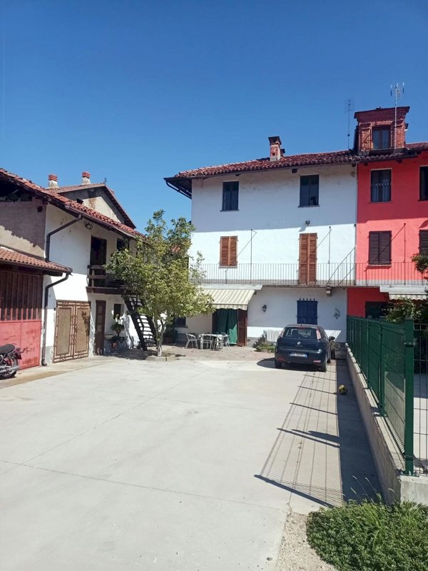 casa indipendente in vendita a Villafranca Piemonte