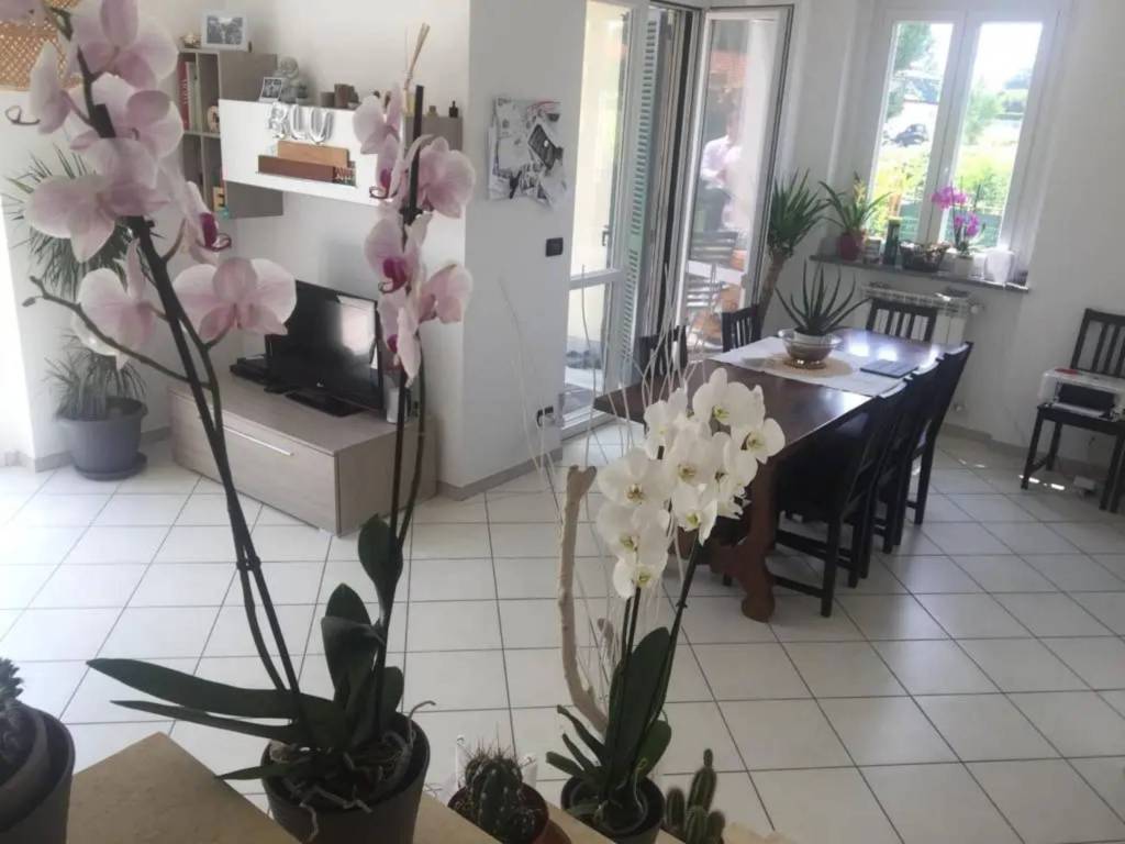 casa indipendente in vendita a Villanova Canavese