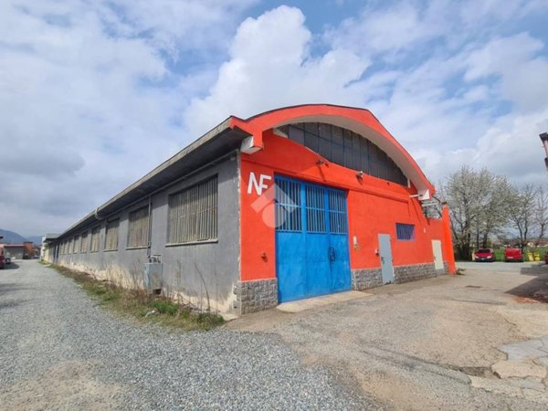 locale commerciale in vendita a Villanova Canavese