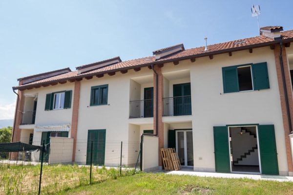 casa indipendente in vendita a Villanova Canavese
