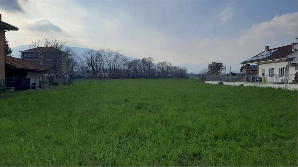 terreno edificabile in vendita a Villanova Canavese