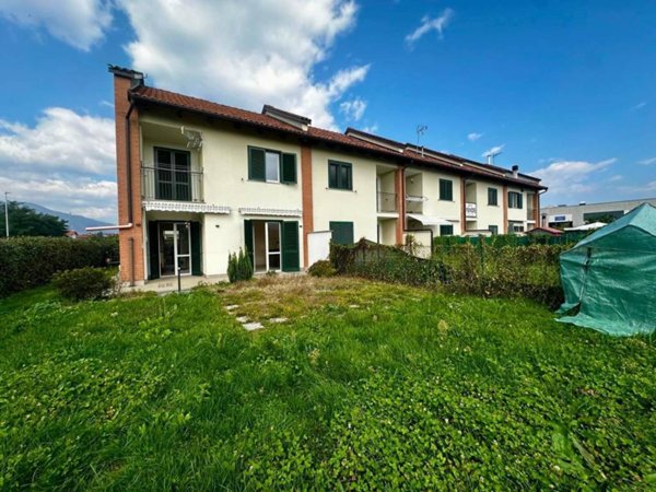 casa indipendente in vendita a Villanova Canavese