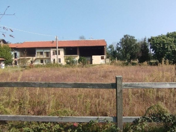 casa indipendente in vendita a Villanova Canavese