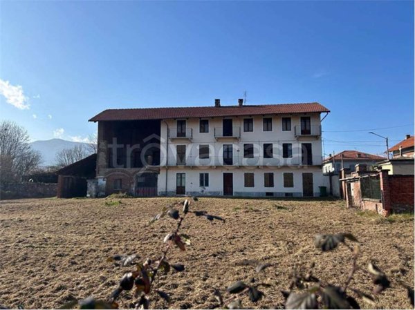casa indipendente in vendita a Villanova Canavese