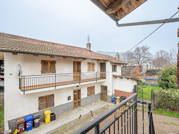casa indipendente in vendita a Villanova Canavese