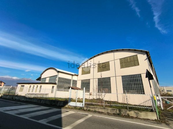 capannone in vendita a Villanova Canavese