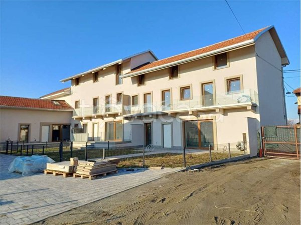 casa indipendente in vendita a Villanova Canavese