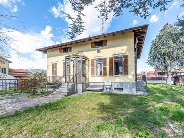 casa indipendente in vendita a Villanova Canavese