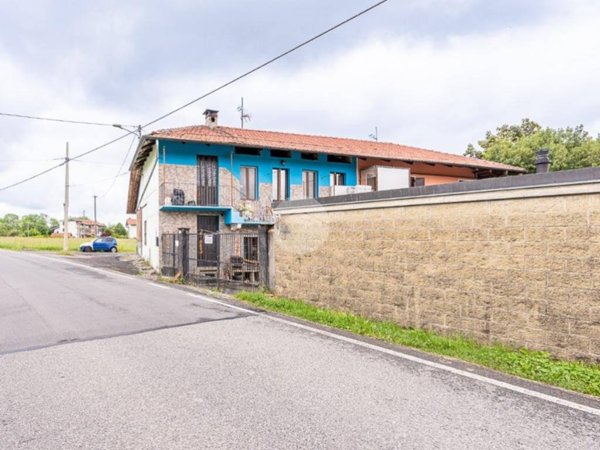 casa indipendente in vendita a Villanova Canavese