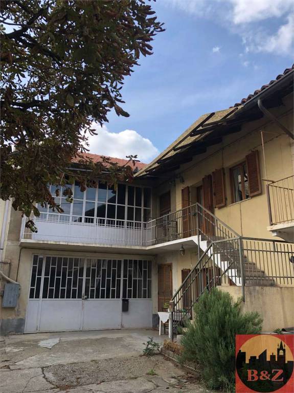 casa indipendente in vendita a Villarbasse in zona Corbiglia