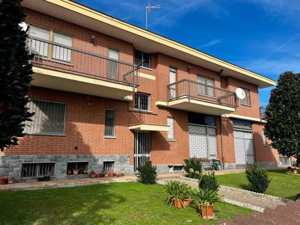 appartamento in vendita a Villarbasse in zona Corbiglia