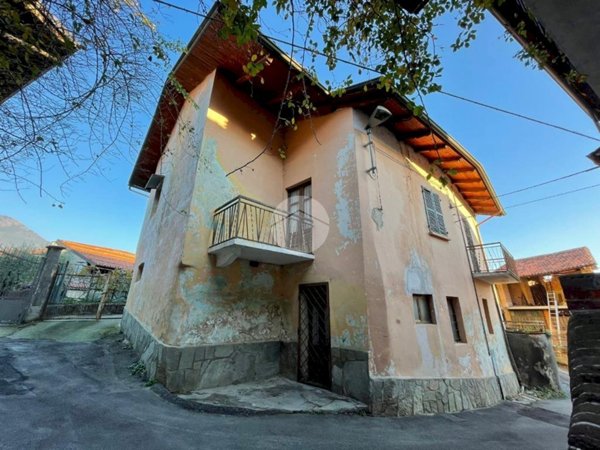 casa indipendente in vendita a Villar Dora in zona Baratta