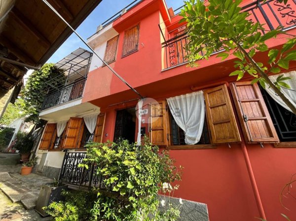 casa indipendente in vendita a Villar Dora in zona Montecomposto