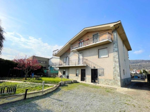 casa indipendente in vendita a Villar Dora