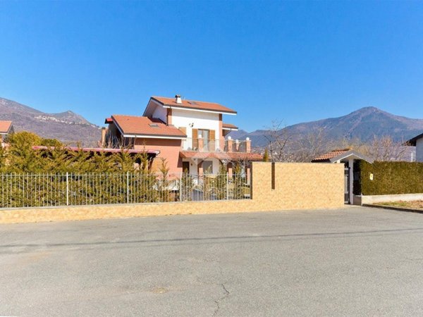 casa indipendente in vendita a Villar Dora