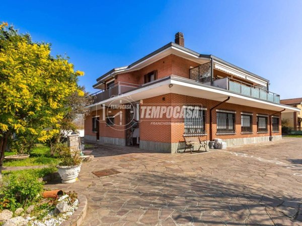 casa indipendente in vendita a Villar Dora in zona Baratta