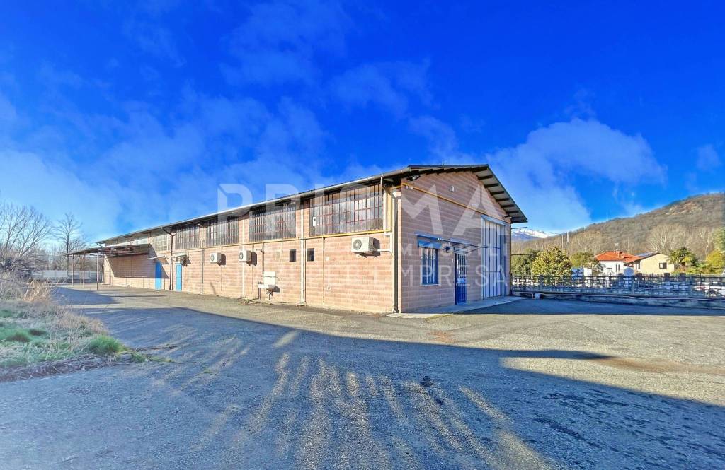 locale commerciale in vendita a Villar Dora