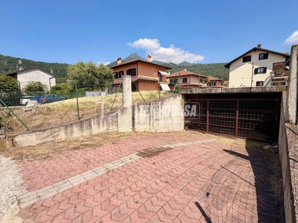 locale commerciale in vendita a Villar Dora