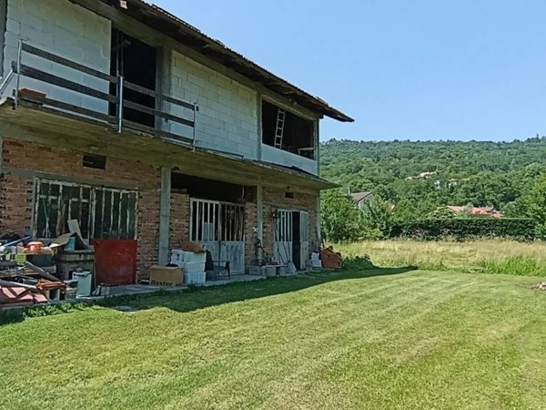casa indipendente in vendita a Villar Dora in zona Baratta