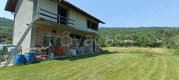 casa indipendente in vendita a Villar Dora in zona Baratta