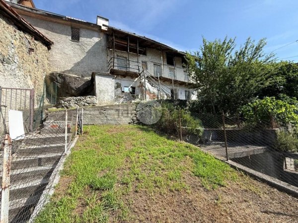 casa semindipendente in vendita a Villar Dora in zona Montecomposto