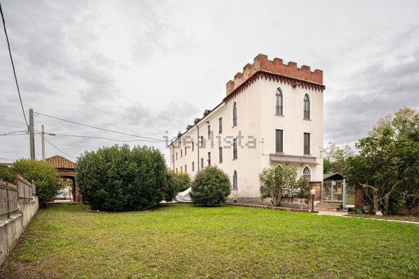 appartamento in vendita a Villareggia in zona Rocca