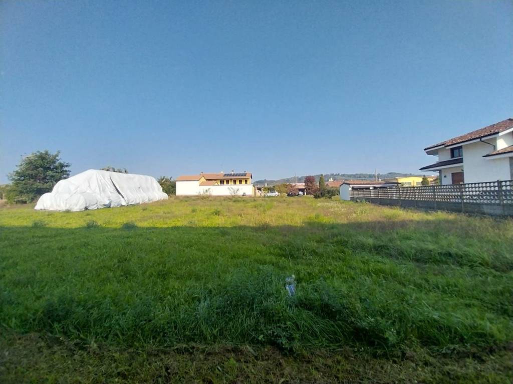 terreno edificabile in vendita a Villareggia