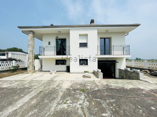 casa indipendente in vendita a Villareggia