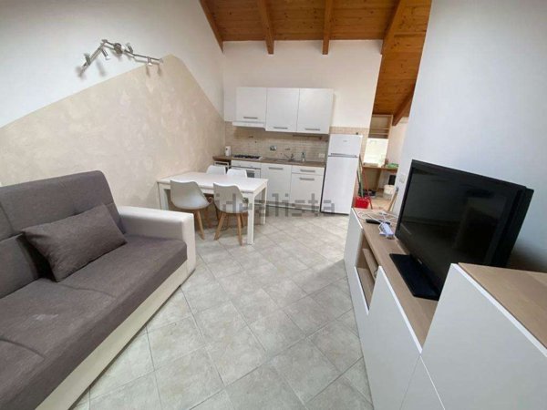 appartamento in vendita a Villareggia in zona Rocca