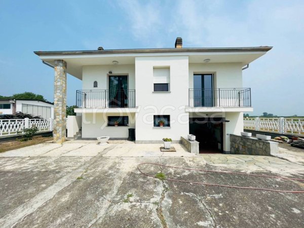 casa indipendente in vendita a Villareggia in zona Rocca
