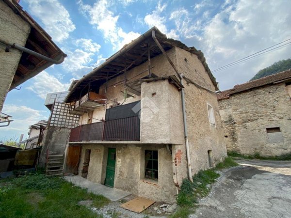 casa semindipendente in vendita a Villar Focchiardo