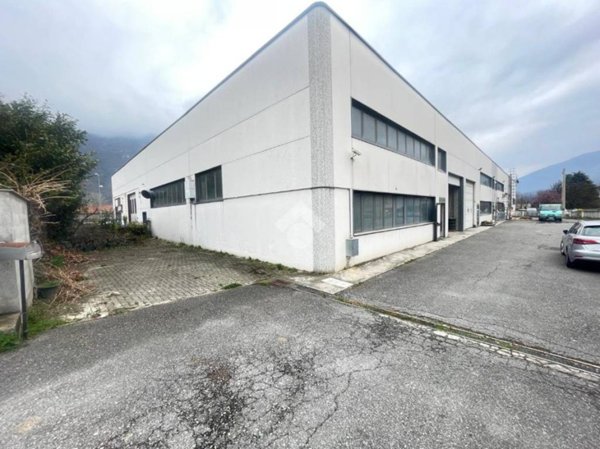 locale commerciale in vendita a Villar Focchiardo