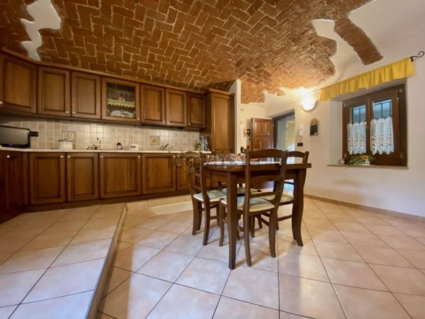 appartamento in vendita a Villar Focchiardo