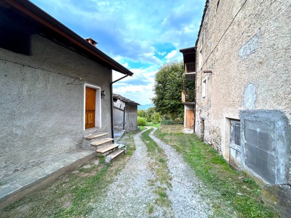 appartamento in vendita a Villar Focchiardo