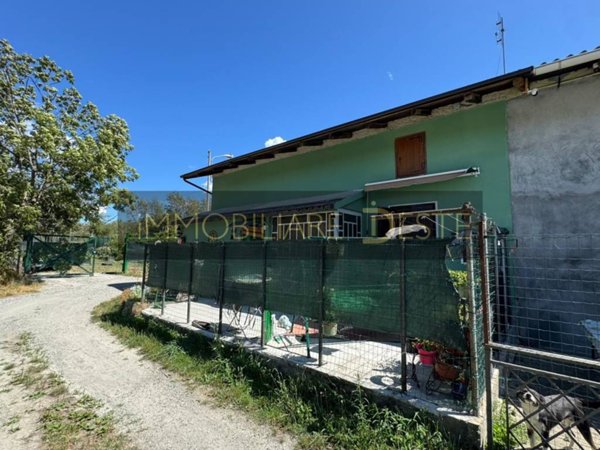 casa indipendente in vendita a Villar Focchiardo