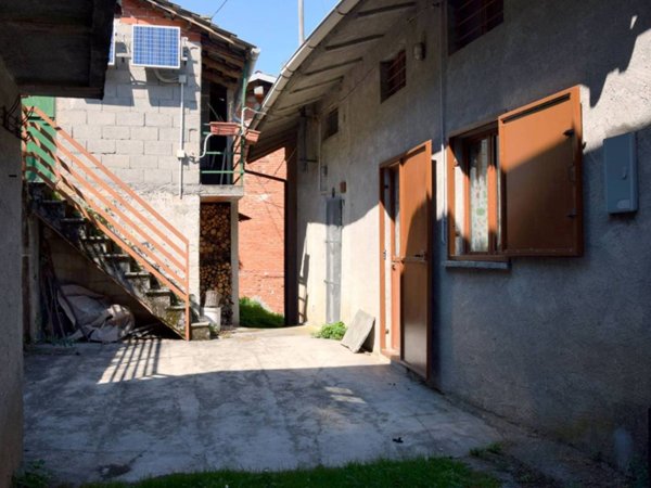 casa indipendente in vendita a Villar Focchiardo