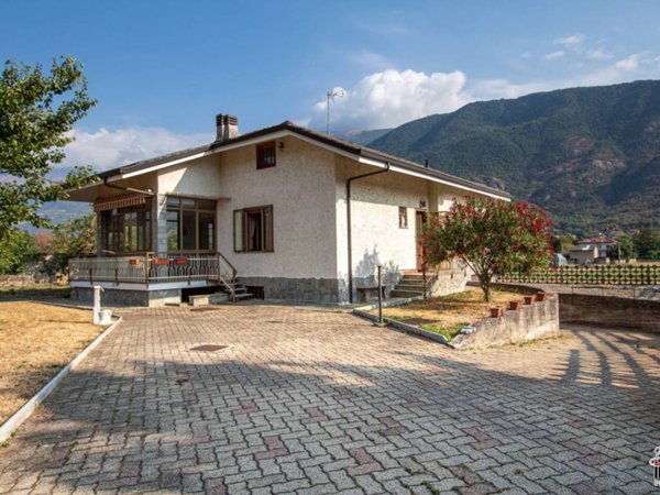 casa indipendente in vendita a Villar Focchiardo
