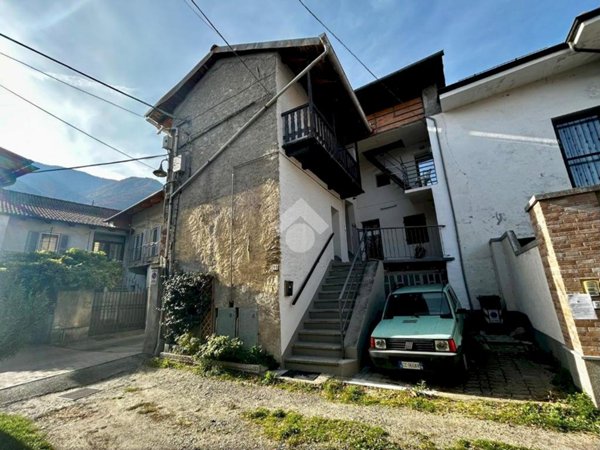 casa semindipendente in vendita a Villar Focchiardo