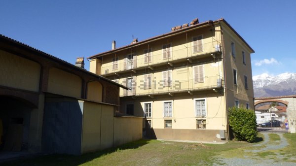 appartamento in vendita a Villar Focchiardo