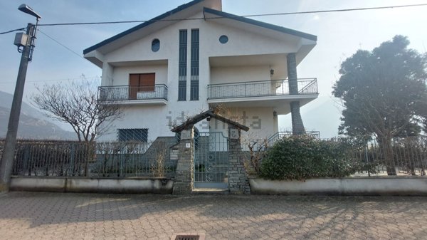 casa indipendente in vendita a Villar Focchiardo